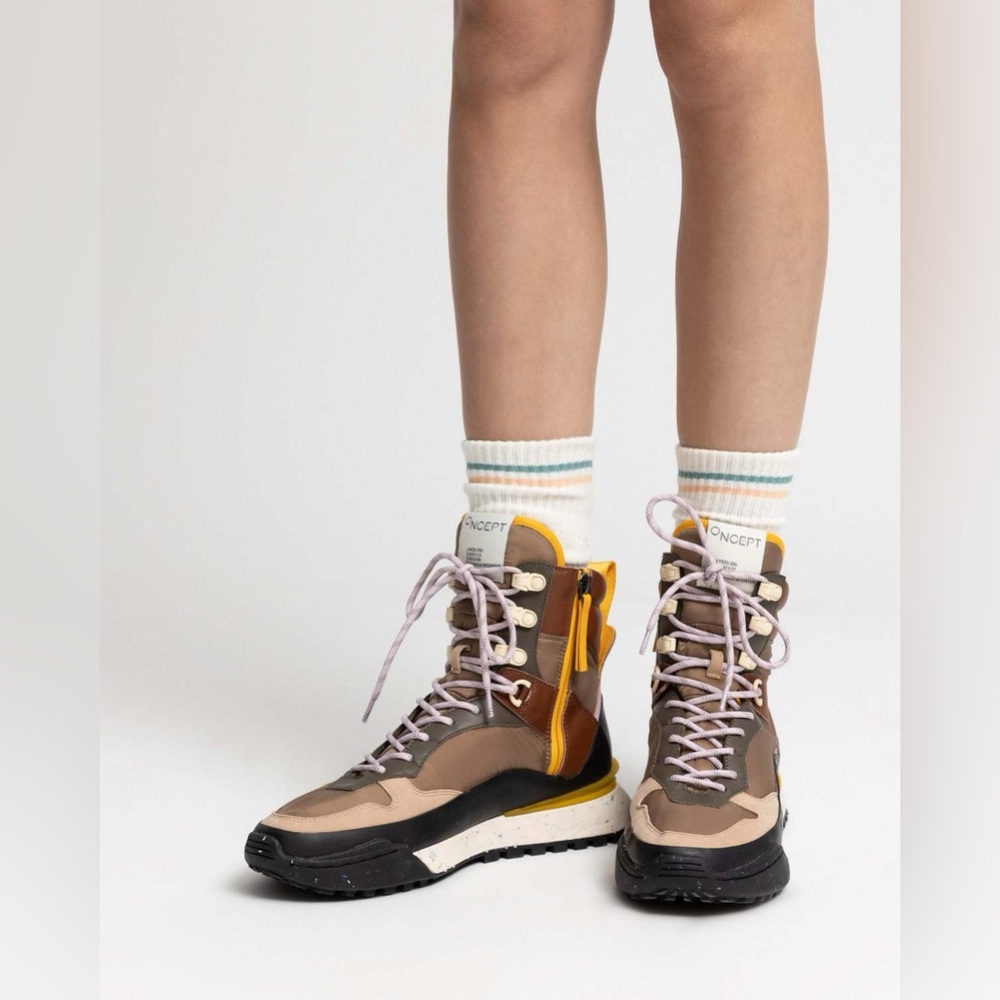 Oncept Bolt 22 Boston Thunder Mountain Gro Hiker For All Terrains Size 7 $375